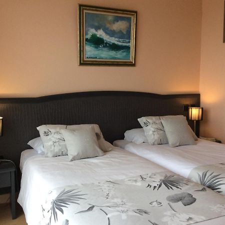 מלון פלוגוף Logis Kermoor & Spa מראה חיצוני תמונה