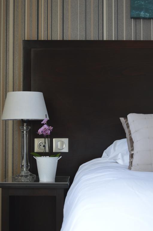מלון פלוגוף Logis Kermoor & Spa חדר תמונה