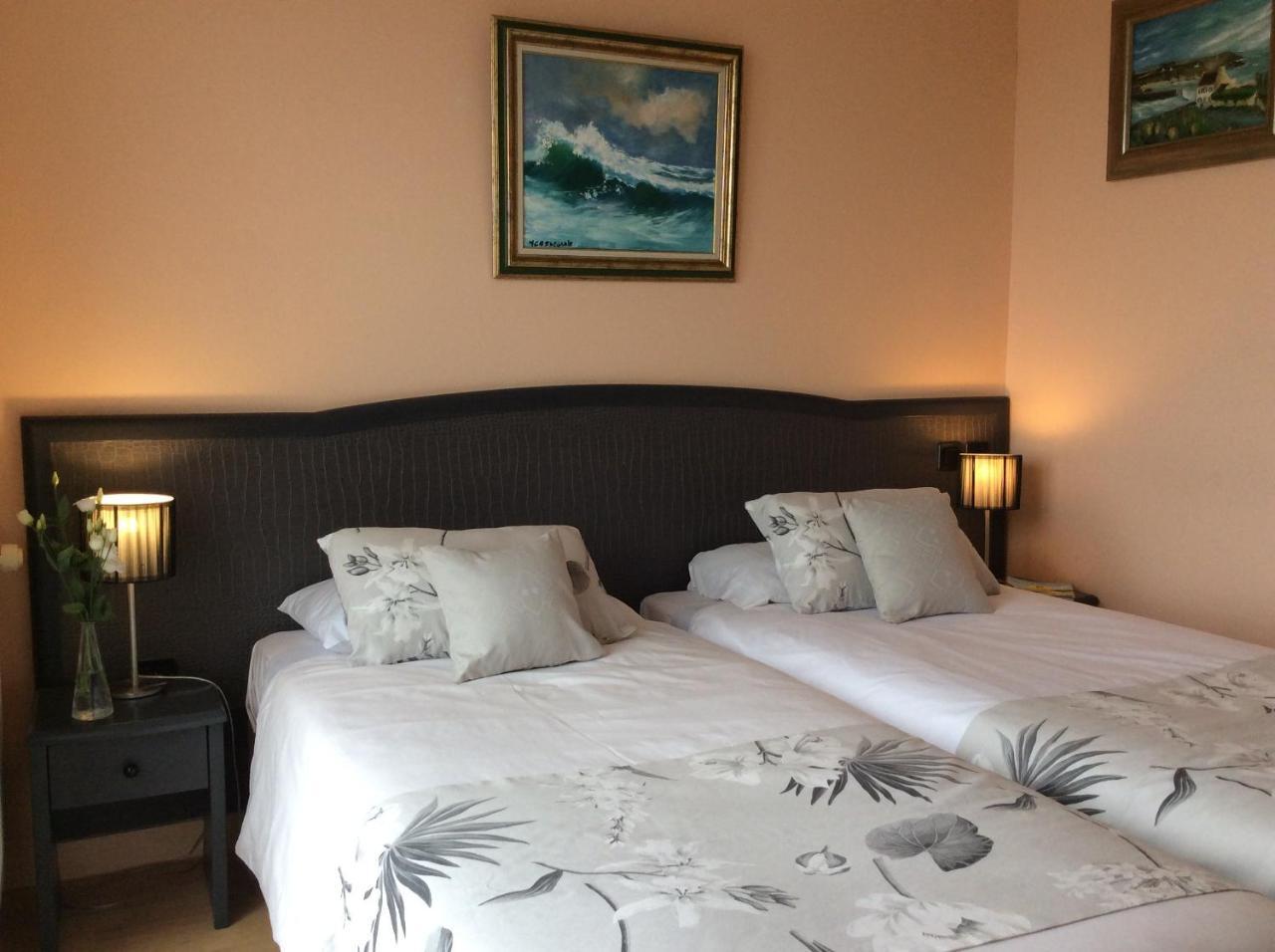 מלון פלוגוף Logis Kermoor & Spa מראה חיצוני תמונה